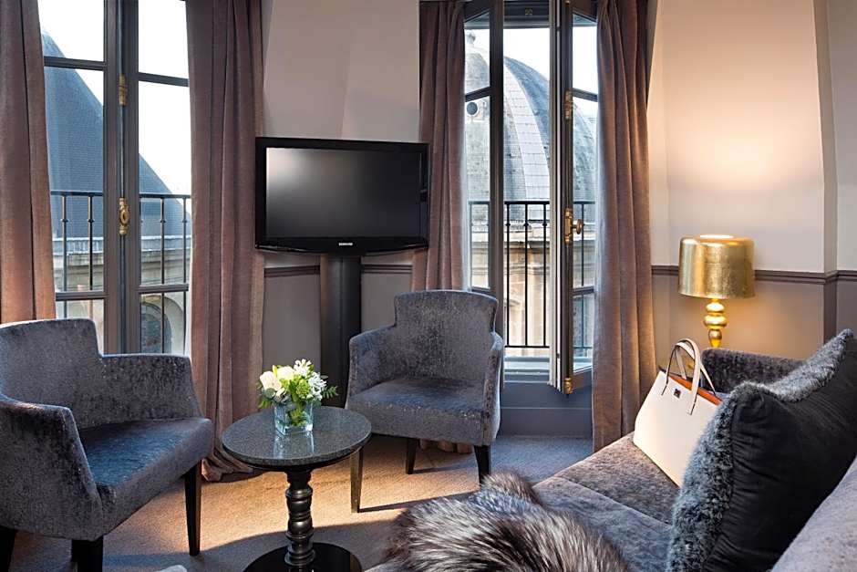 Hotel Lumen Paris Louvre