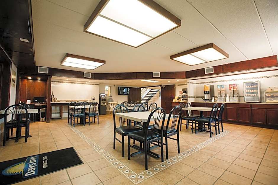 Days Inn by Wyndham Minot