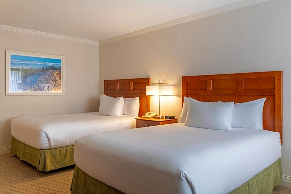 Photo 1 of 4 of Premium Room 2 Queens Main Inn