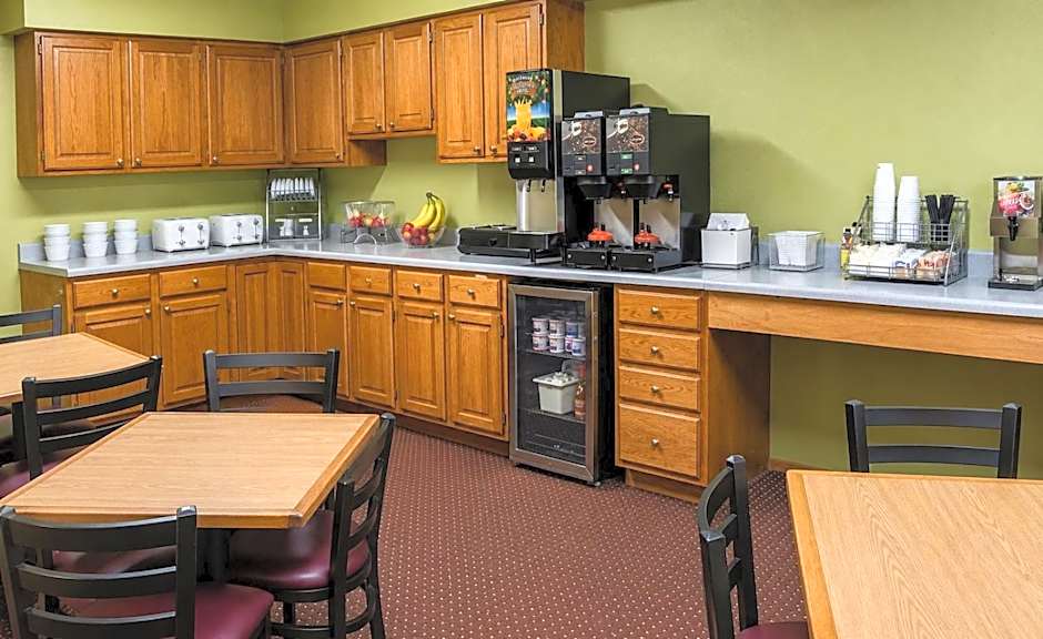 Super 8 by Wyndham Arkansas City KS