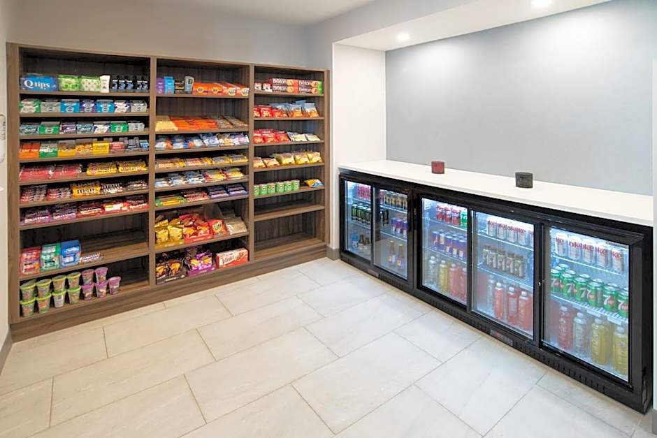 Holiday Inn Express And Suites Moose Jaw By IHG