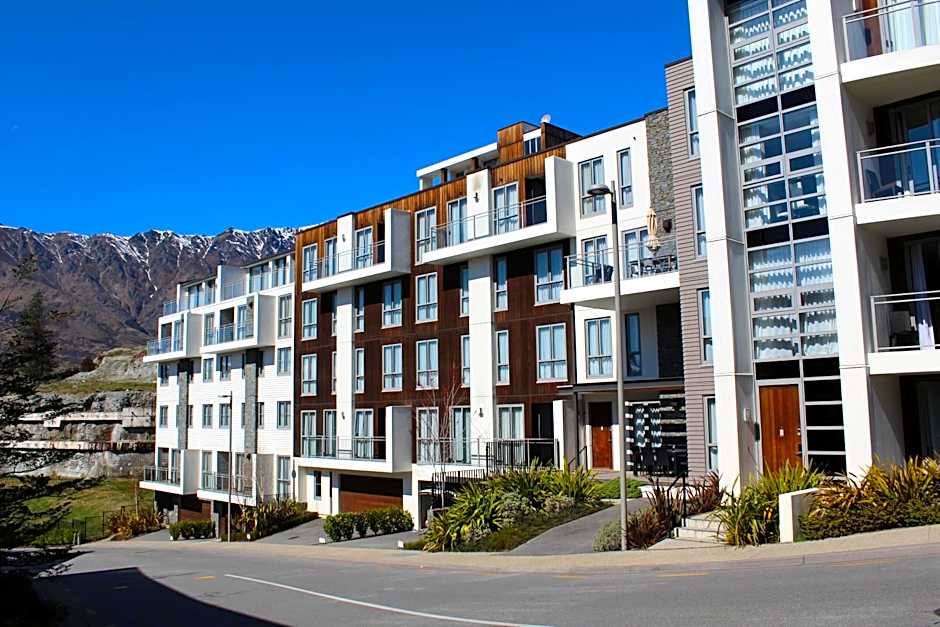 Queenstown Village Apartments