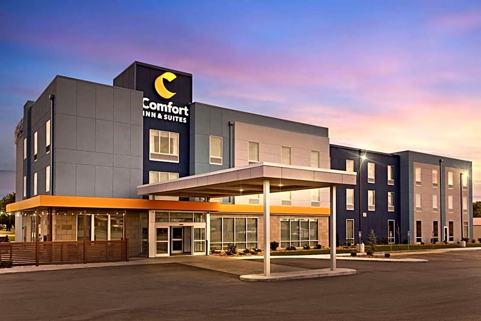 Comfort Inn & Suites Mountain Grove US-60