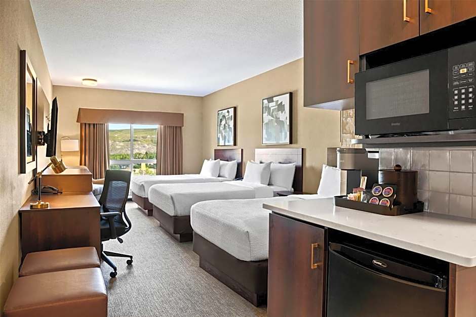 Ramada by Wyndham Drumheller Hotel & Suites