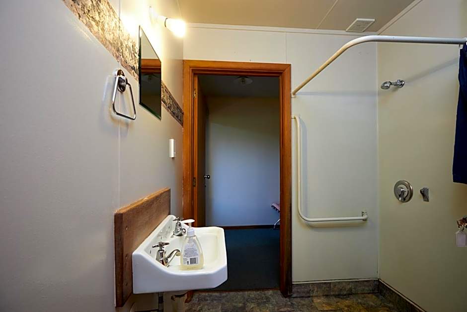 Dolphin Lodge
