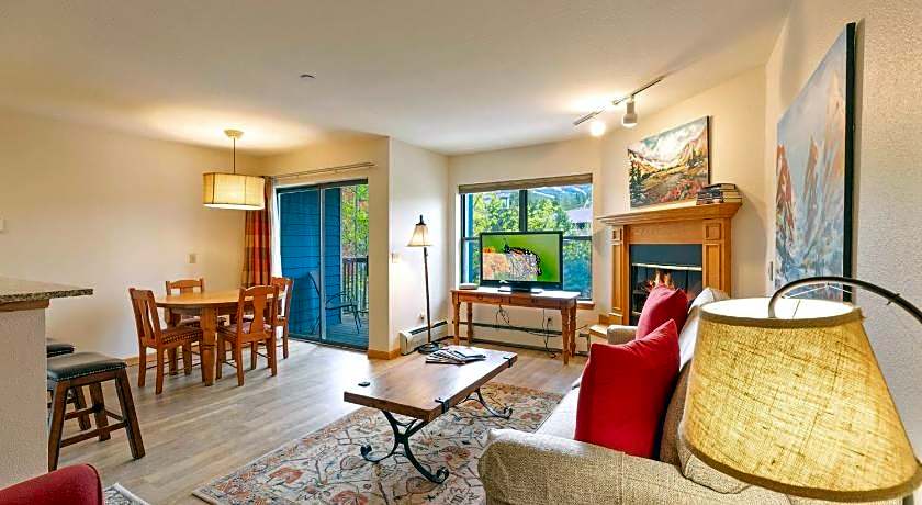 River Mountain Lodge