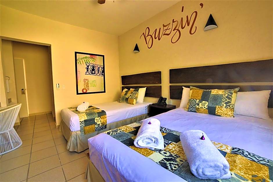 Hotel 12 BEES by Kavia