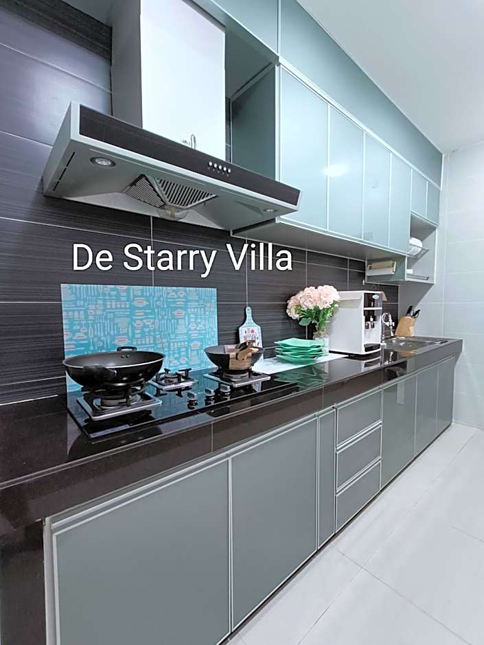 Melaka Homestay with pool 4BR Semi-D,BBQ,KTV,Billiard 15pax DeStarryVilla