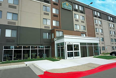 La Quinta Inn & Suites by Wyndham Baltimore N/White Marsh