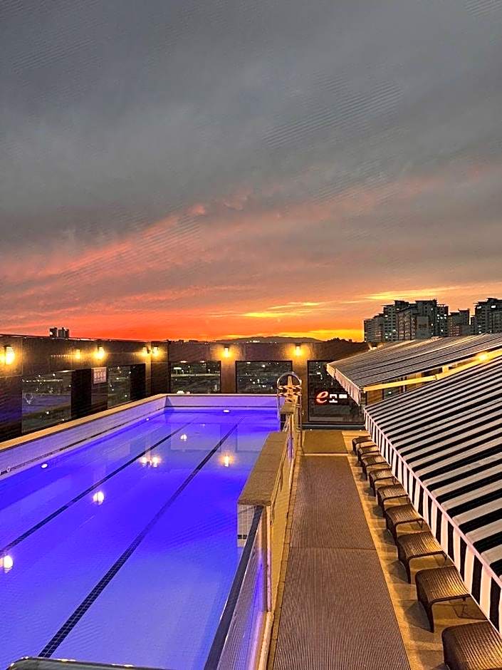 Gwangju H1 Hotel