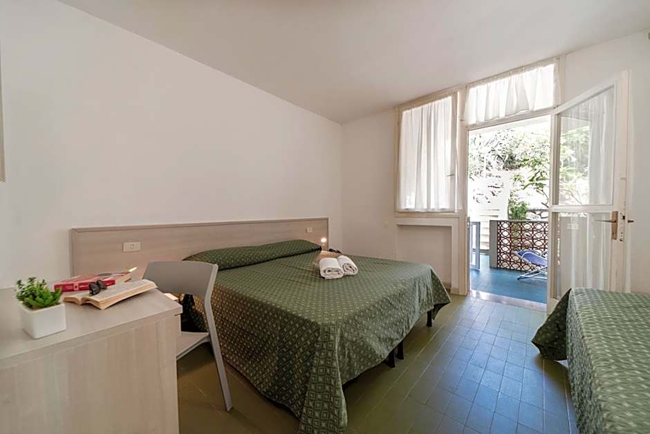 Hotel Marina 2
