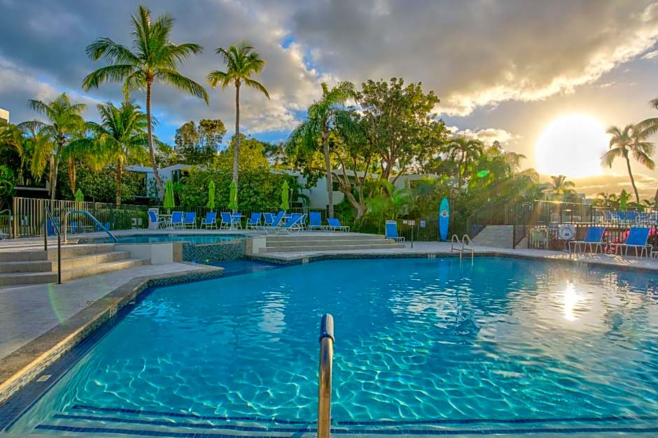 2BR in Key largo w pool and sunset views