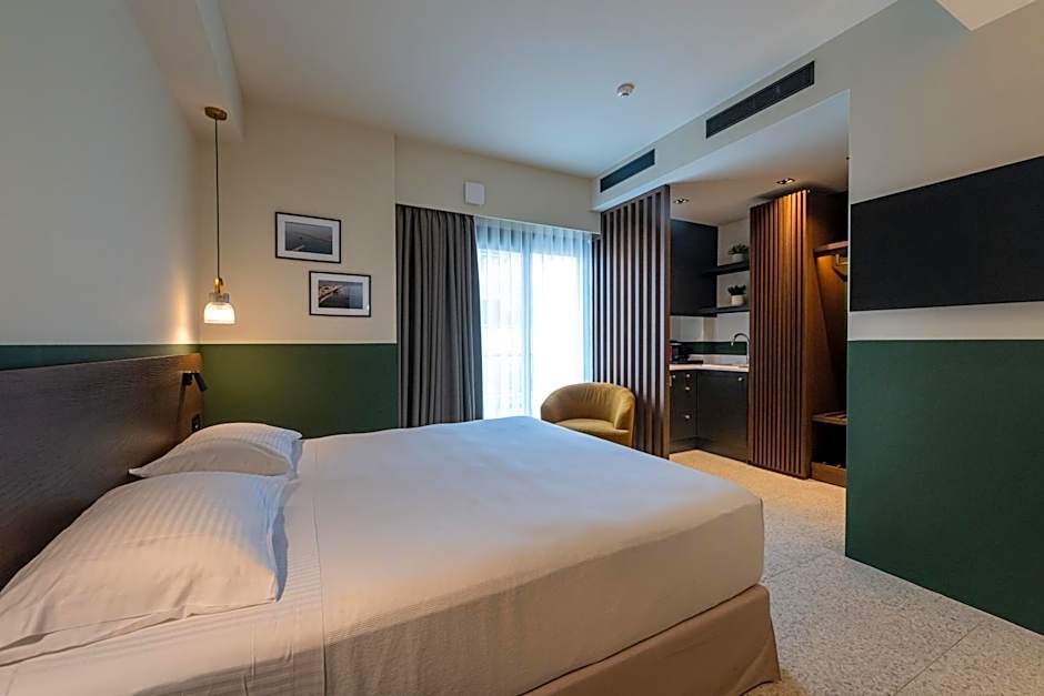 Evripidou 7 - Kalamata Mediterranean Suites