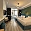 Onyx Pyramids Boutique Hotel