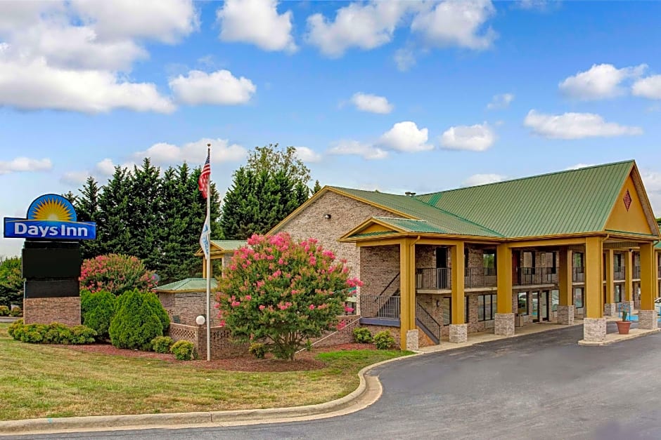 Days Inn by Wyndham Conover-Hickory