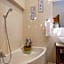 Whalesong Guest House