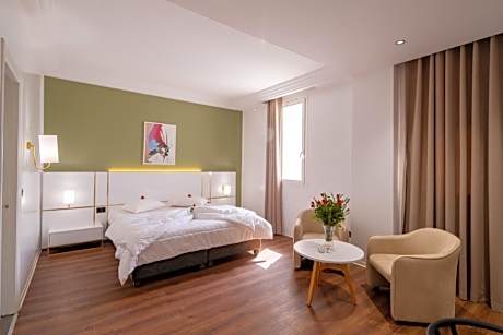 Yadis Ibn Khaldoun Hotel