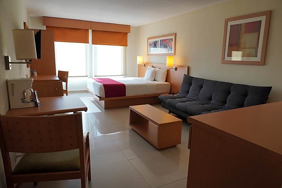 City Express by Marriott Mazatlán