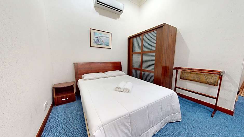 Capital O 90434 Marmoris House