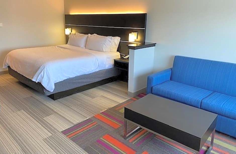 Photo 1 of 1 of Suite, Accessible, Roll in Shower