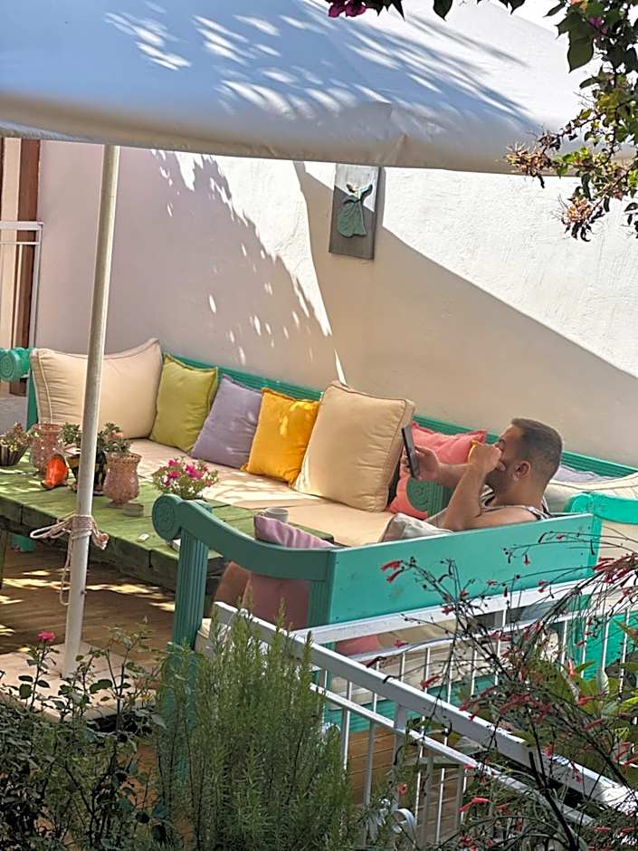 The White House Kalkan