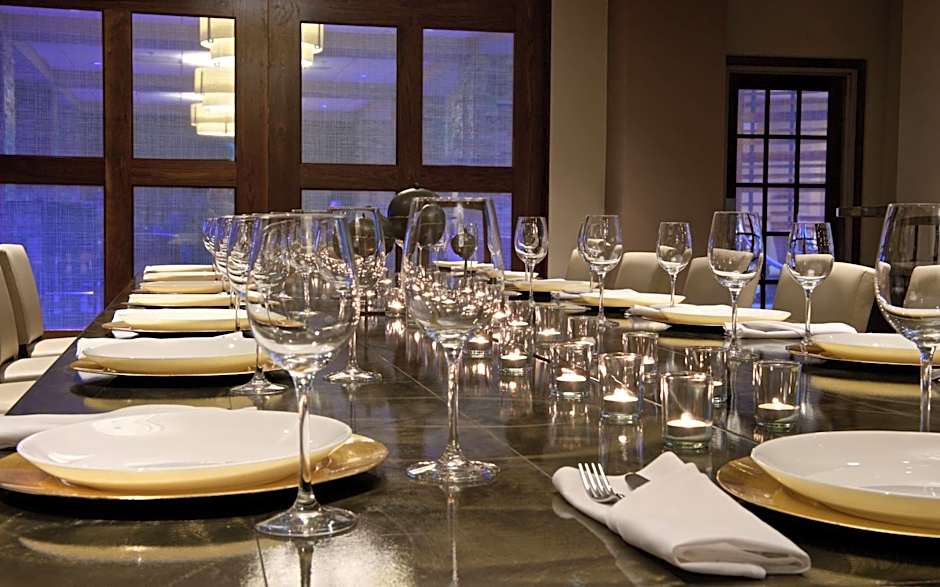 Embassy Suites by Hilton Portland Tigard