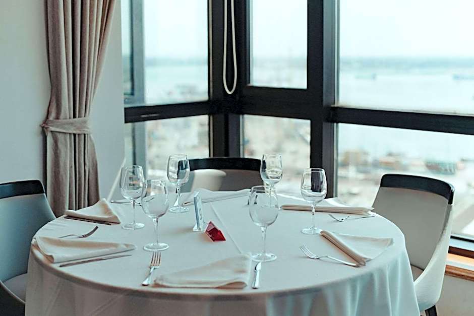Radisson Montevideo Victoria Plaza Hotel