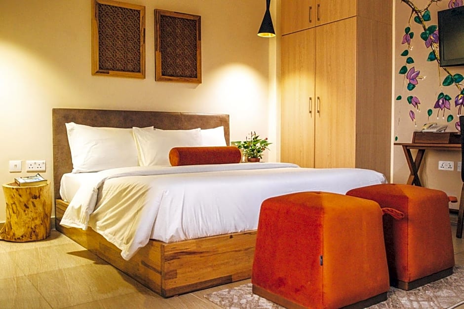 Roots Apartment Hotel