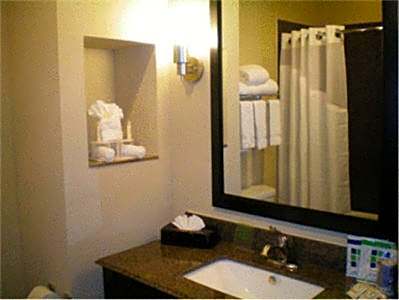 Holiday Inn Express Hotel & Suites Beaumont Northwest By IHG
