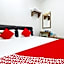 OYO 850 Gold Star Hotel