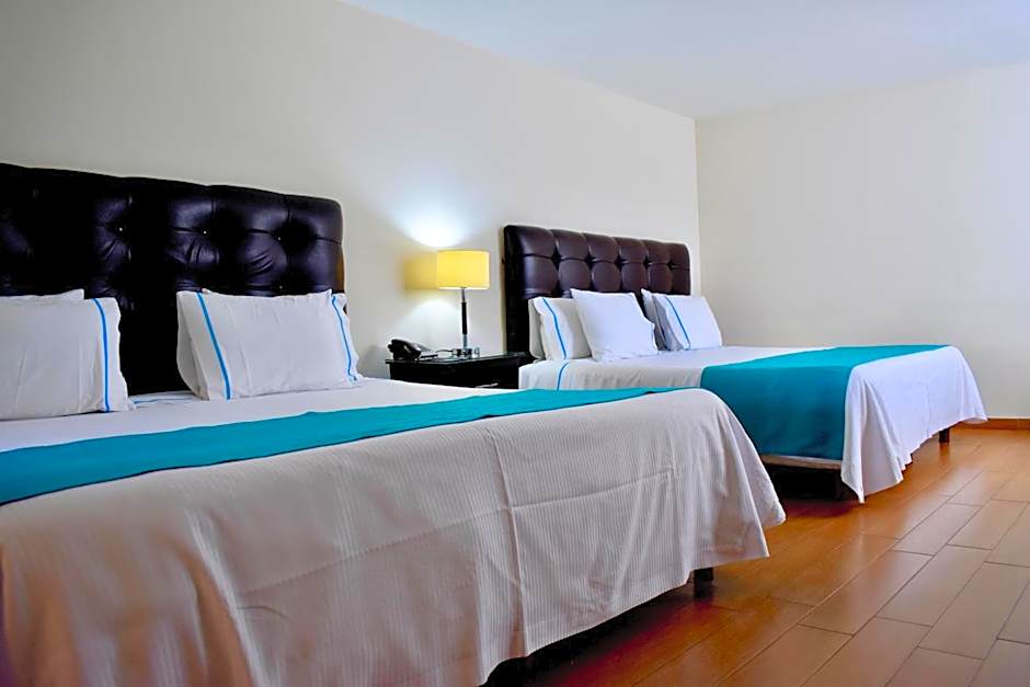 Country Hotel & Suites