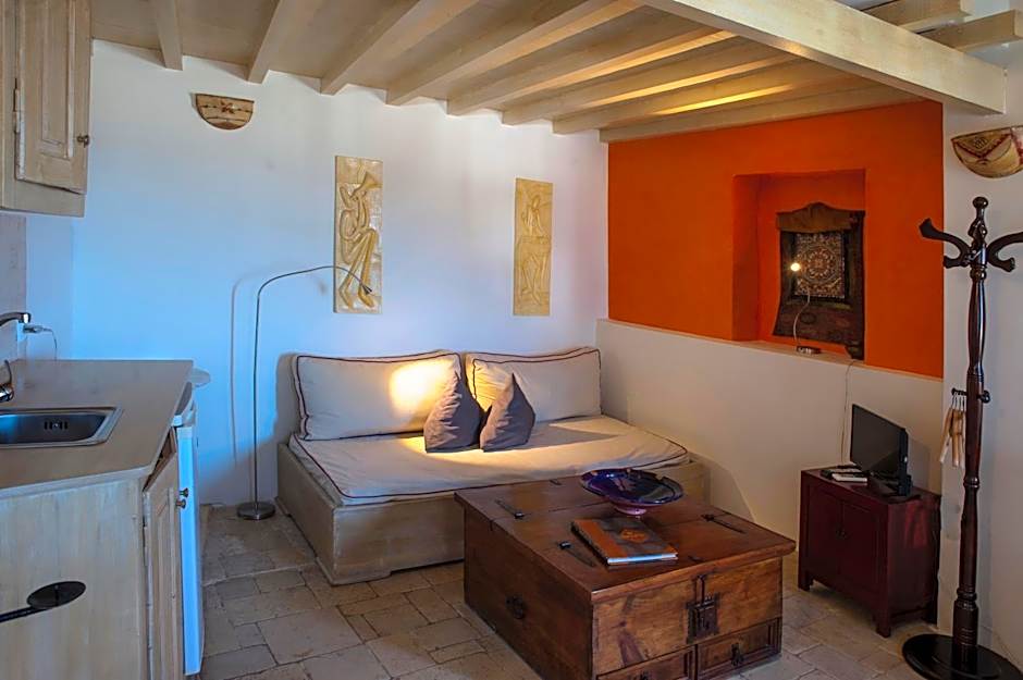 Heliophos Boutique Caves