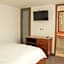 Condesa Suites