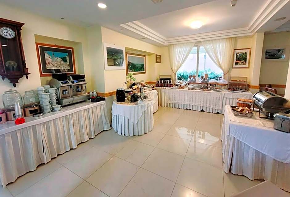 Hotel Ariella