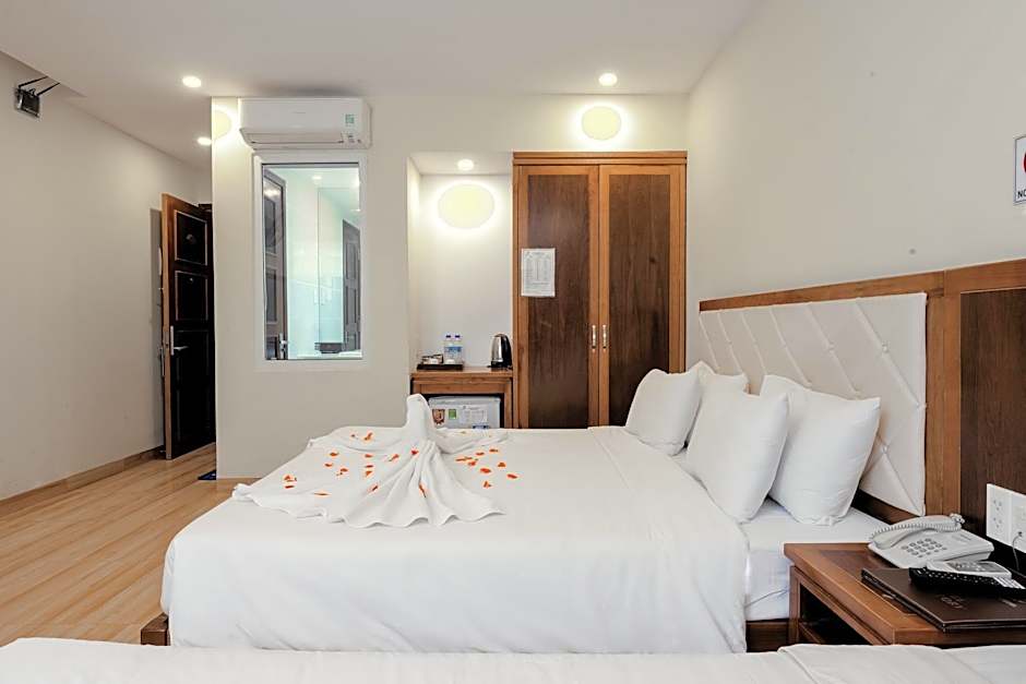 Hotel DaNa Sailing