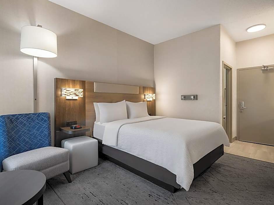 HOLIDAY INN EXPRESS MEADVILLE By IHG