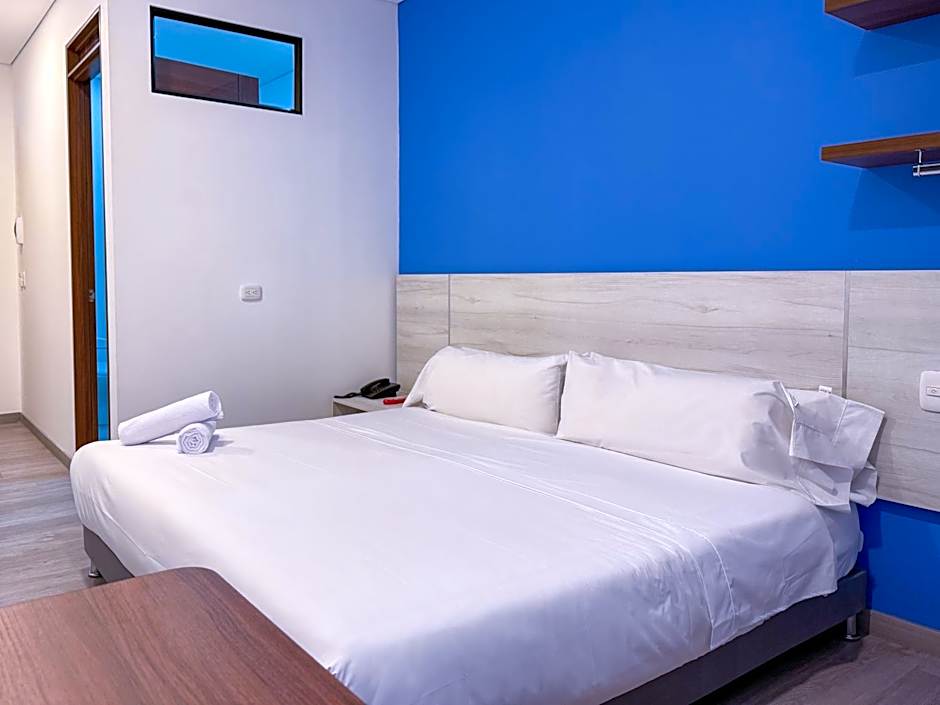 Apartamentos Regency La Feria