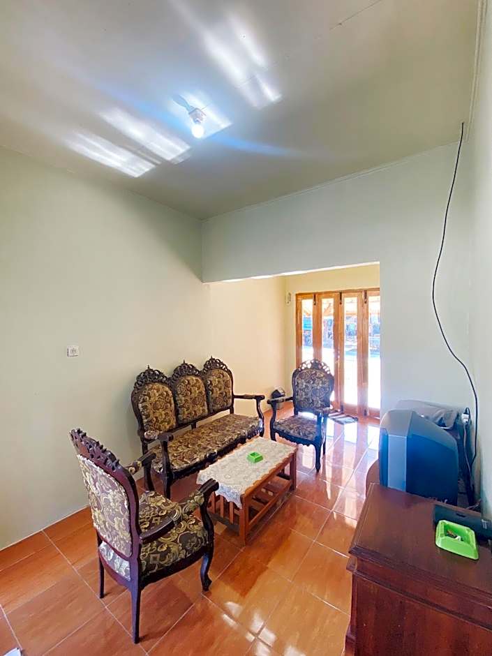 Sadewa homestay batukaras