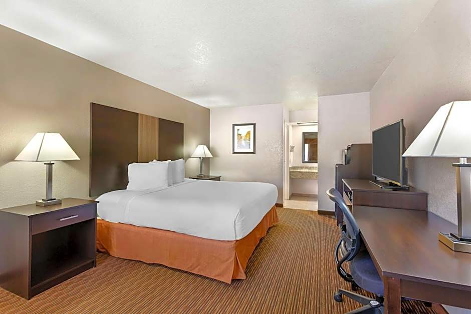 Best Western Sawmill Inn