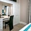 Burlington Hotel, Premier Collection