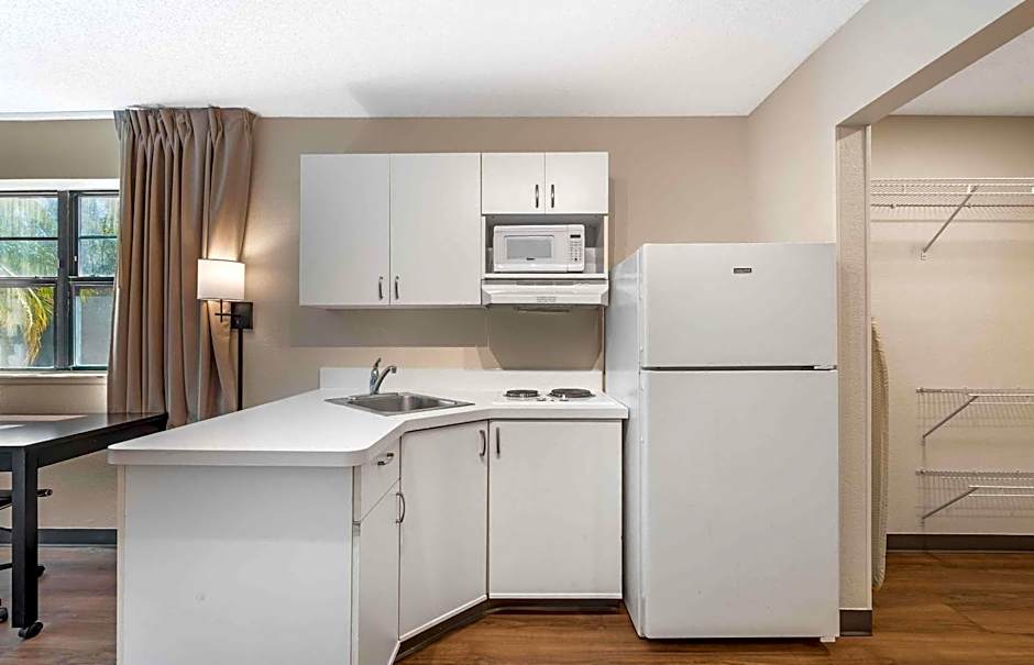 Extended Stay America Suites - St. Petersburg - Clearwater - Executive Dr.