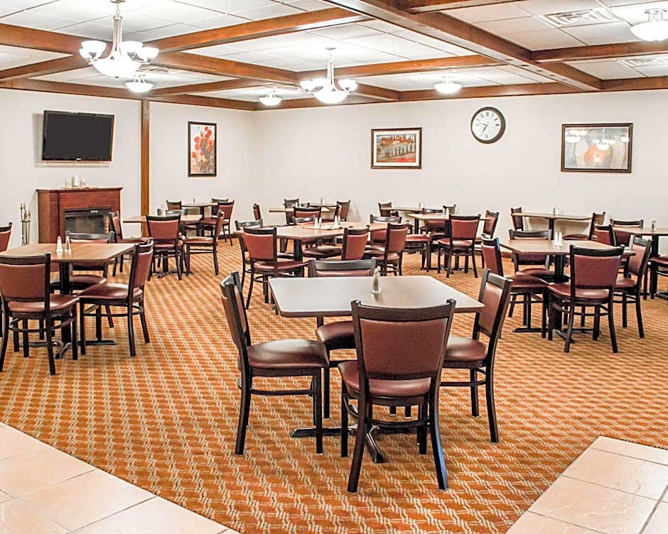 Quality Inn & Conference Center Franklin Downtown