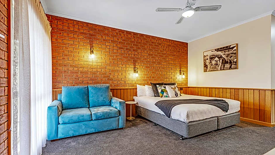 Golden River Motor Inn