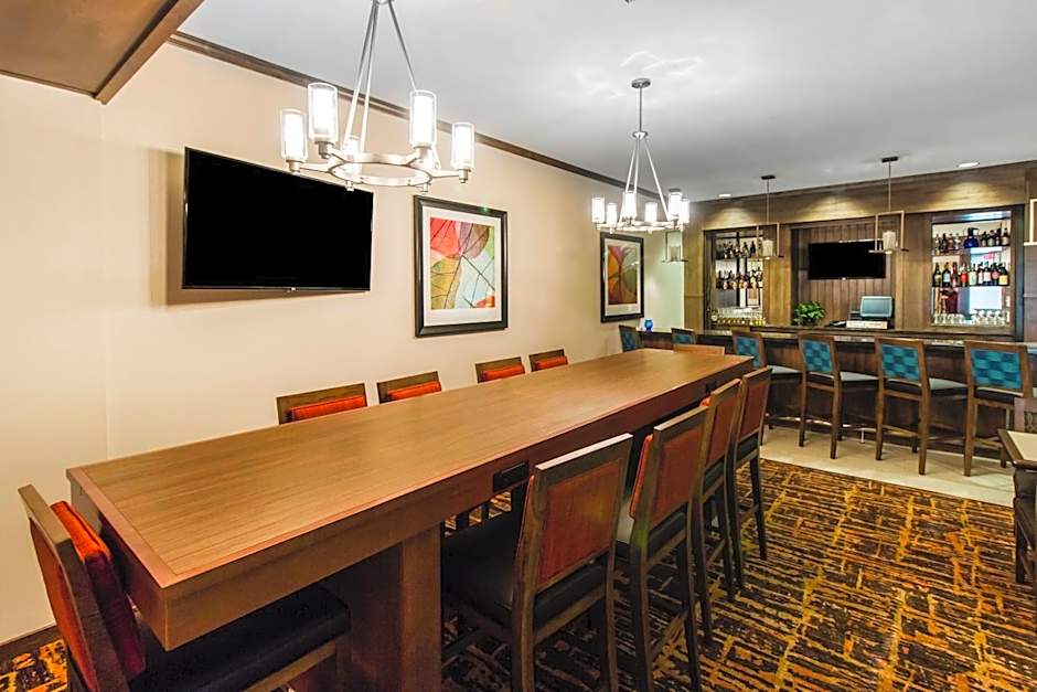 MainStay Suites Watford City - Event Center