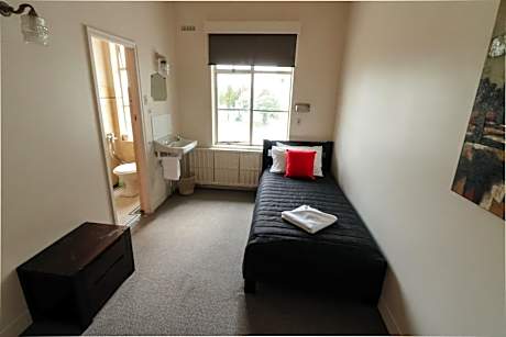 Standard Single Room with Shower