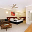 Cairns Queenslander Hotel & Apartments