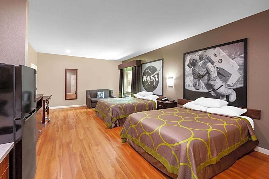 Super 8 by Wyndham Houston Northwest Cypress