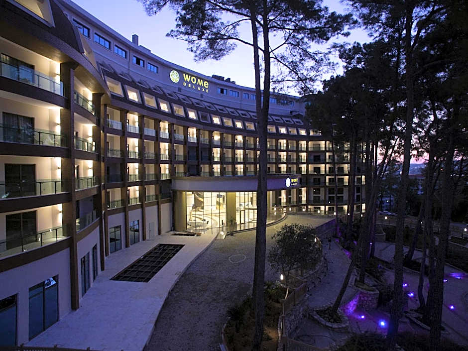 Wome Deluxe Hotel - Halal All Inclusive