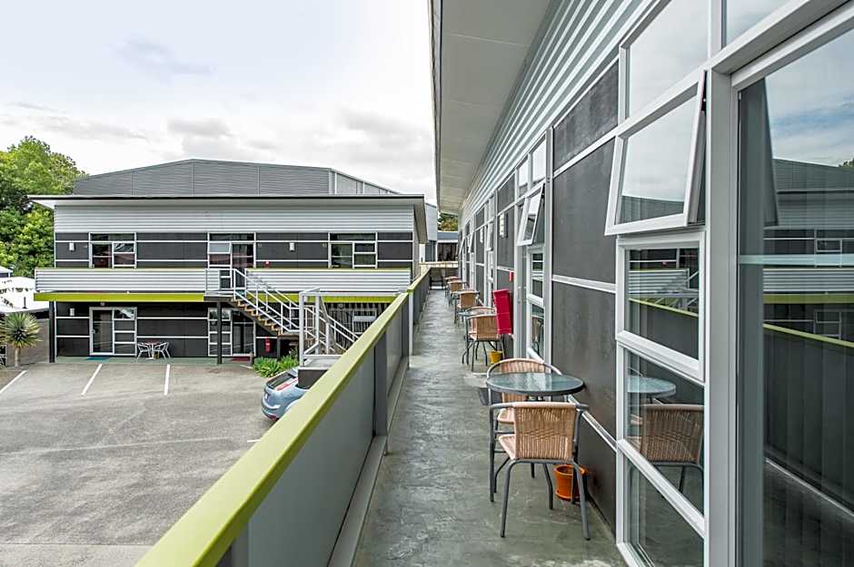 151 On London Motel & Conference Centre