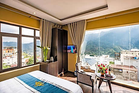 Double Room with Mountain View